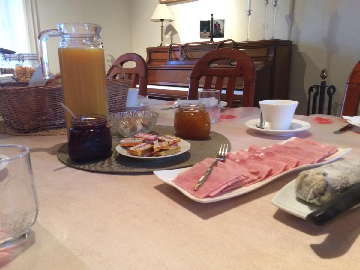 La Bihourderie Bed & Breakfast Azay-sur-Indre Ruang foto